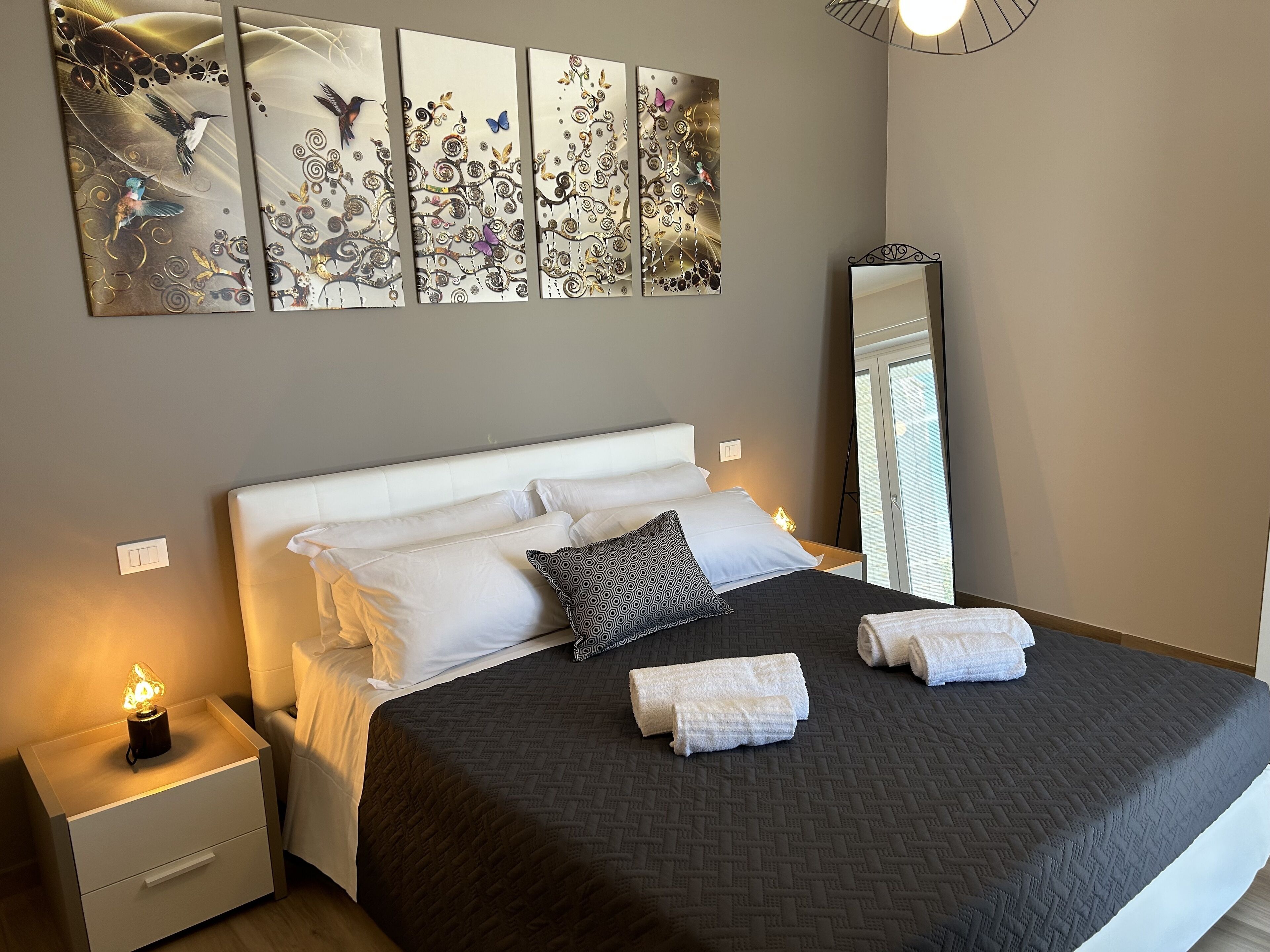 1 bedroom, in-room safe, desk, free wifi