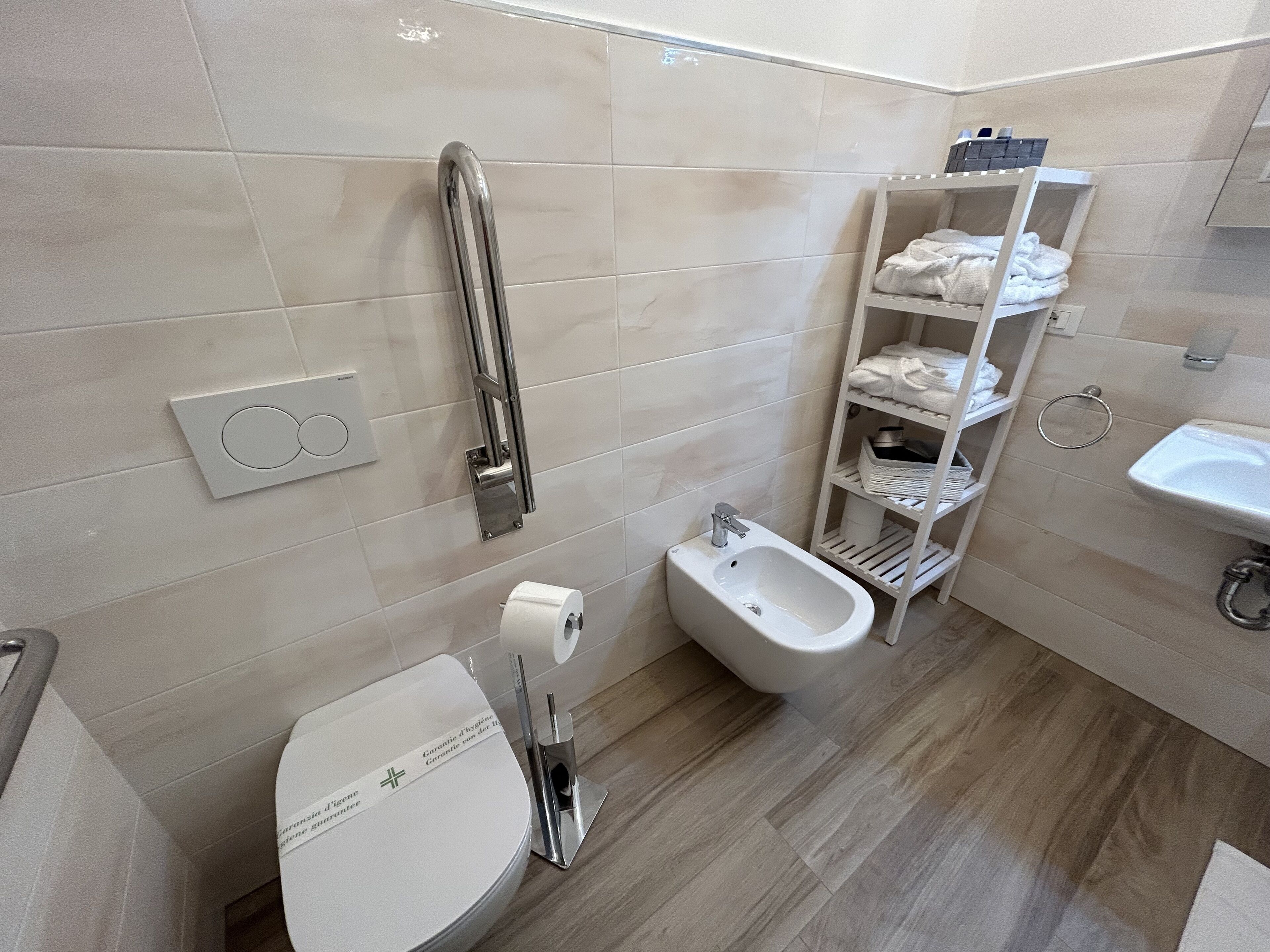 shower, rainfall showerhead, free toiletries, hair dryer