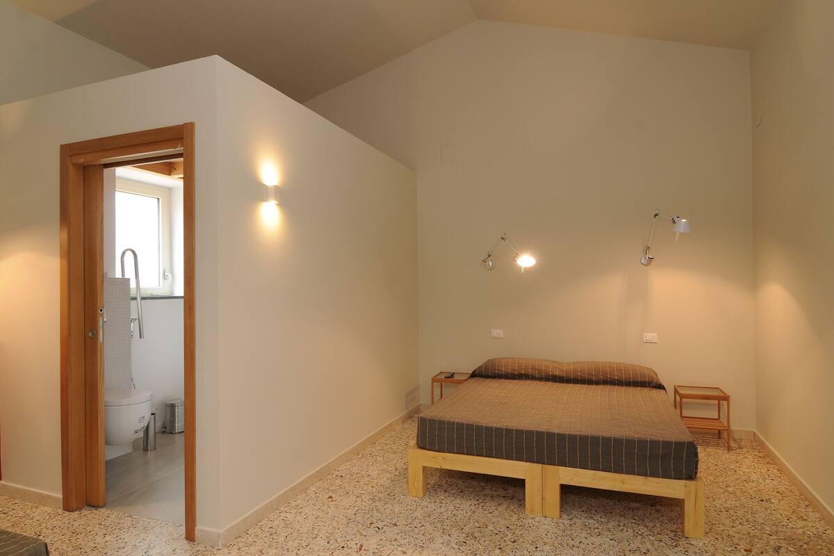 Kamar Triple Standar | Minibar, kedap suara, dan tempat tidur bayi (biaya tambahan)