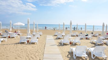 Private beach nearby, free beach shuttle, sun-loungers, beach umbrellas