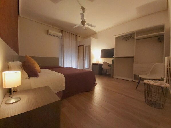 Dreibettzimmer, Balkon