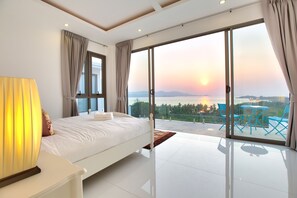 Comfort Villa, 4 Bedrooms, Private Pool, Sea View | 4 bedrooms, desk, blackout drapes, free WiFi - Villa Blue Bay 4 Bedroom Pool Villa (Koh Samui)