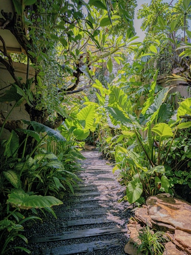 Lasanti Villas Seminyak Bali