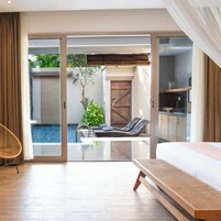 Deluxe Villa, 1 Bedroom, Private Pool | Premium bedding, in-room safe, desk, laptop workspace