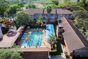 Outdoor pool - Sportsview Hotel Kasarani (Nairobi)
