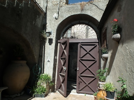 Entrada de la propiedad