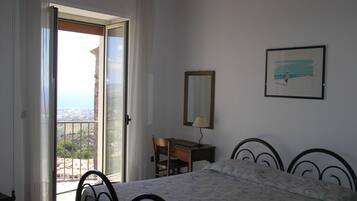 Standard Room, Sea View | Premium bedding, desk, free cots/infant beds, free WiFi