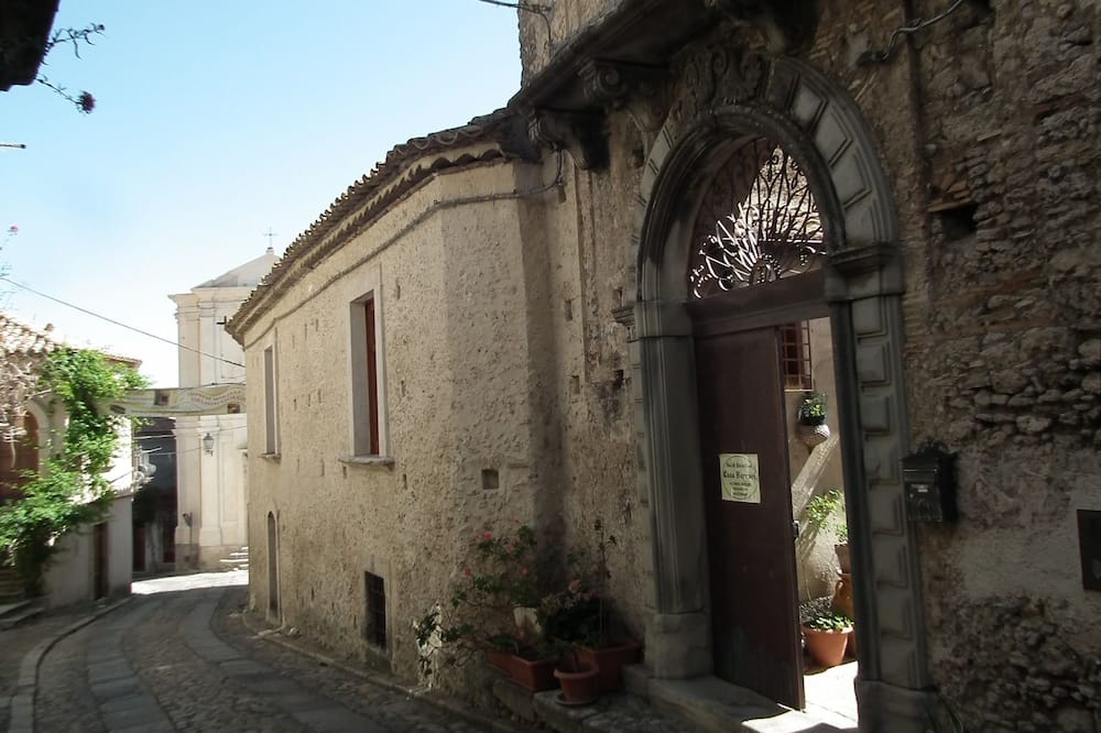 Casa Ferrari