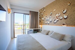Standard-Doppel- oder -Zweibettzimmer, Balkon | Schreibtisch, schallisolierte Zimmer, kostenloses WLAN, Bettwäsche