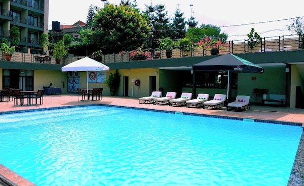 Quarto superior, vista para o campo de golfe | Vista do quarto