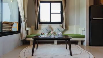 1 bedroom, in-room safe, desk, blackout drapes
