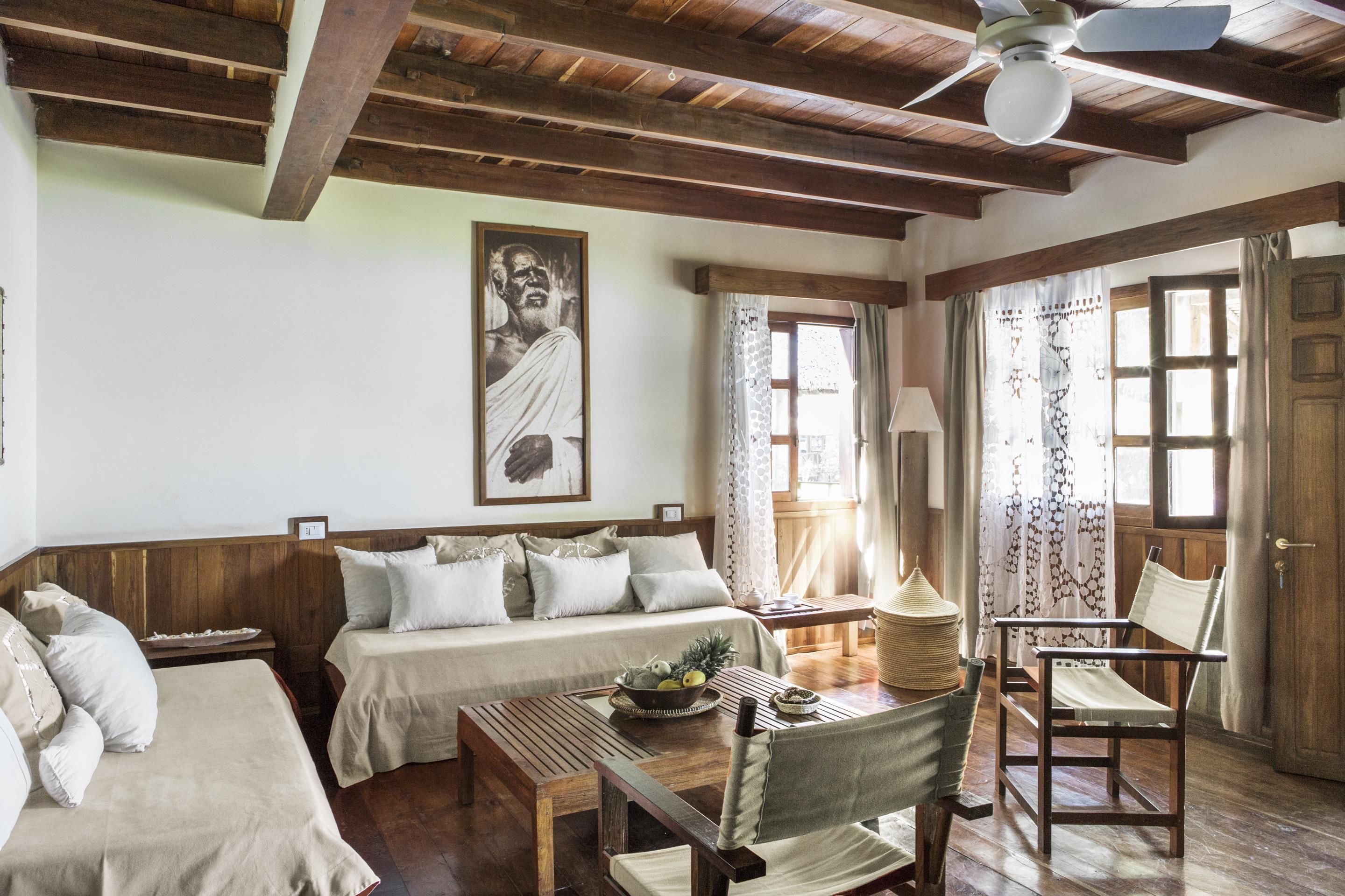 minibar, in-room safe, desk, rollaway beds