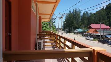 Standard Double Room | 阳台
