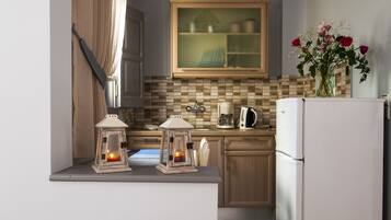 Superior-Studio | Eigene Küche | Herdplatte, Wasserkocher mit Kaffee-/Teezubehör