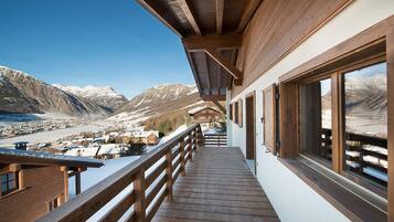 Apartment, 3 Bedrooms | Terrace/patio