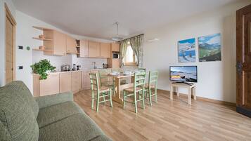 Apartment, 2 Bedrooms | Living room | 32-inch flat-screen TV with digital channels, TV