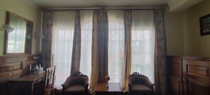 Superior Double Room, 1 King Bed, Smoking, Valley View | Living area | Flat-screen TV