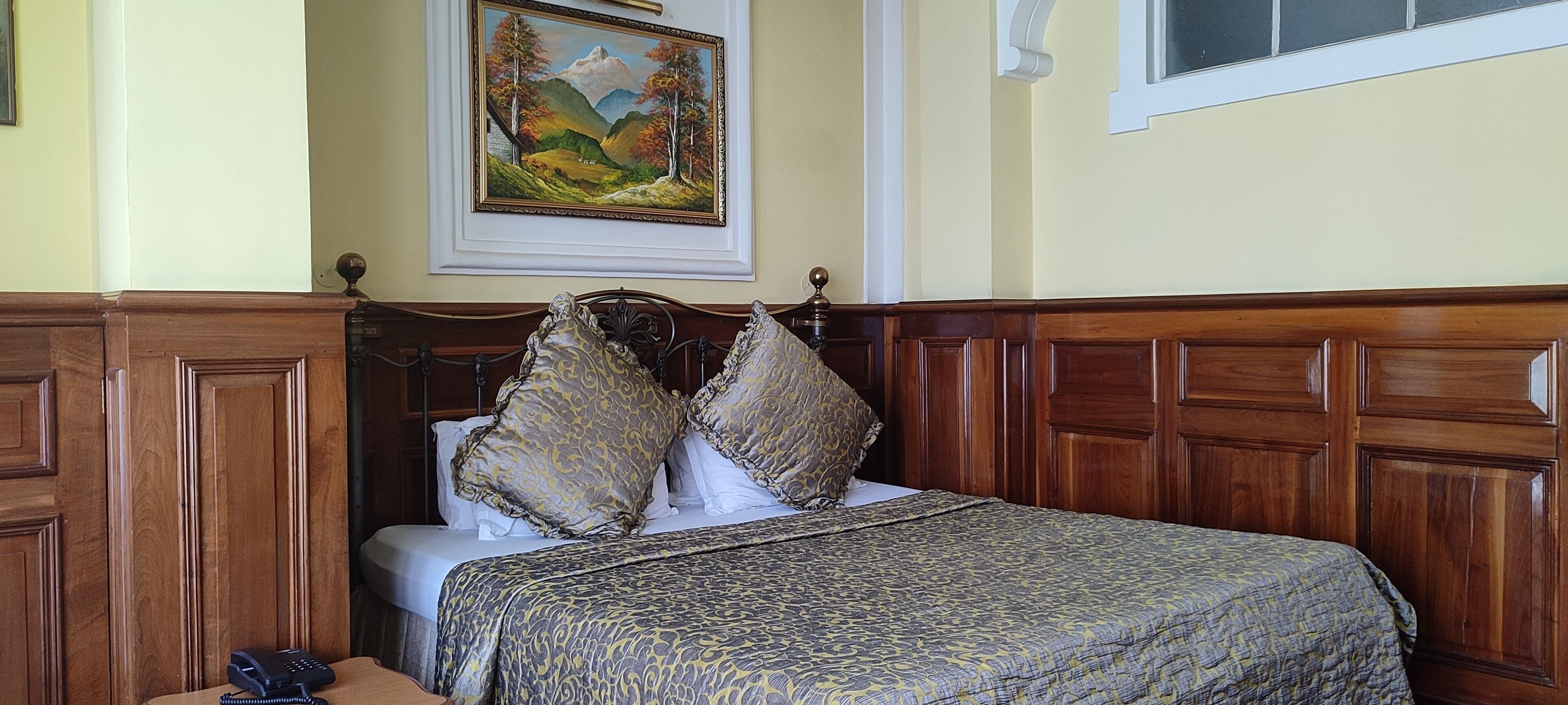 Superior-Doppelzimmer, 1 King-Bett, Raucher, Talblick | Hochwertige Bettwaren, Betten mit Memory-Foam-Matratzen