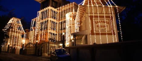 Front of property - evening/night