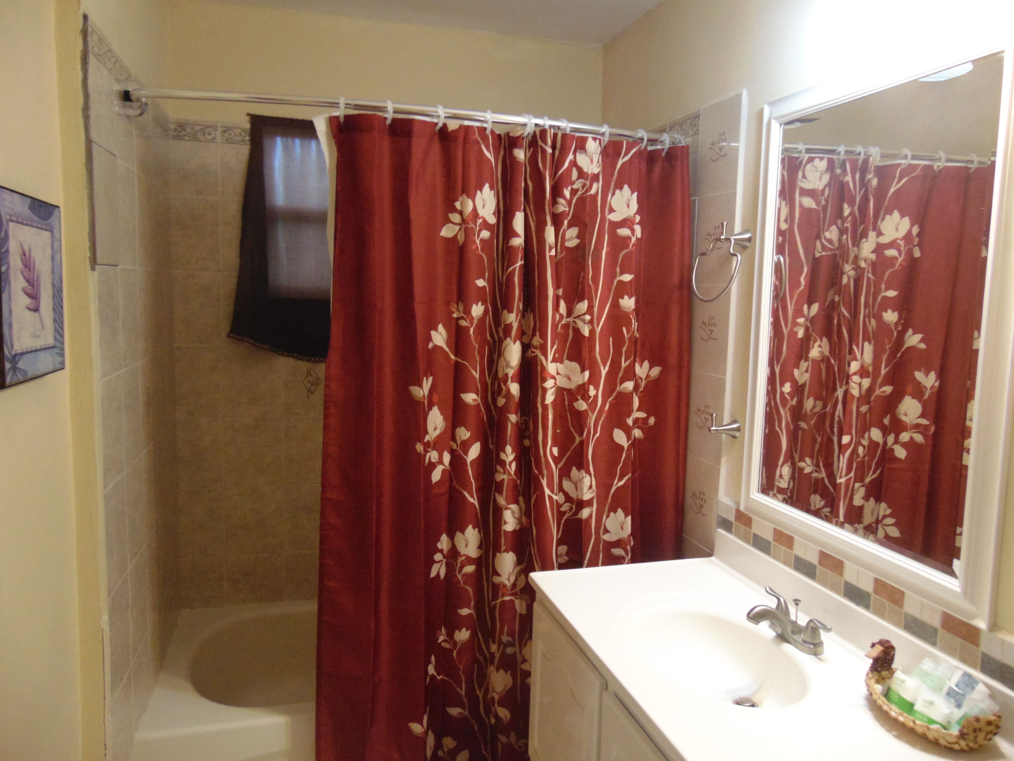 6-suite, sea view | bathroom | combined shower/bathtub, free toiletries, hair dryer, towels