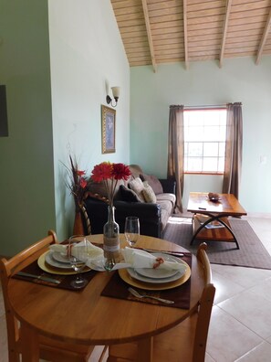 8-Suite, Ocean View | Coin séjour