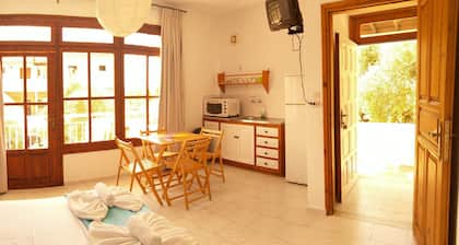 AMARANTHOS SKIATHOS VIEW
