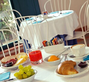 Desayuno continental incluido todos los días