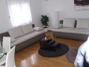 Apartment, 2 Schlafzimmer (up to 5 people) | Wohnbereich
