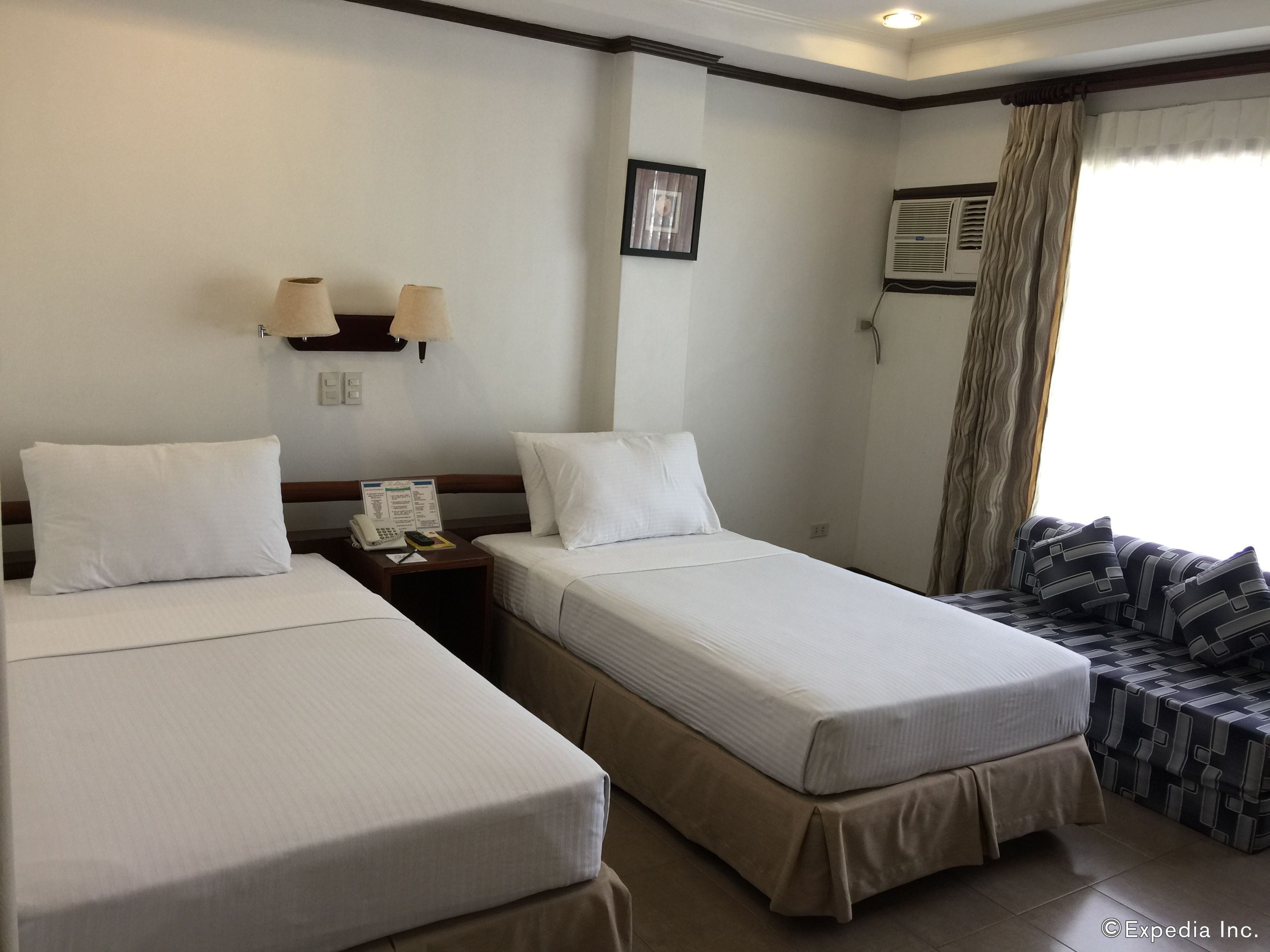 superior suite | 1 bedroom, minibar, in-room safe, desk