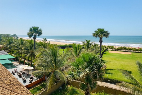On the beach, free beach cabanas, sun loungers, beach umbrellas