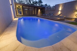 Seasonal outdoor pool - Quinta & Suites Apart Hotel (Mendoza)