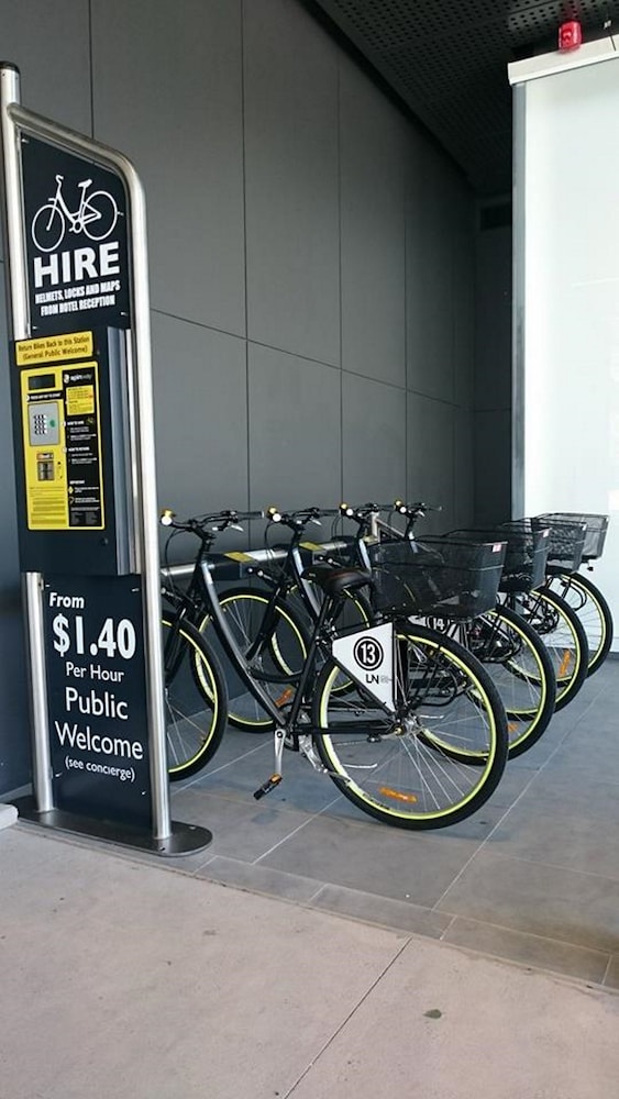 Little National Hotel Canberra by null