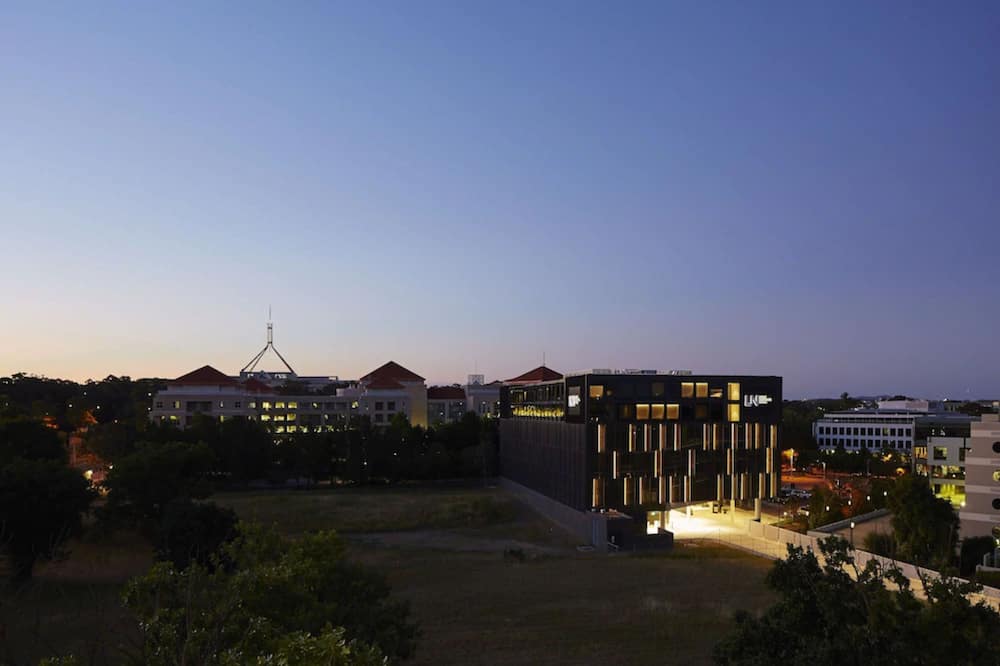Little National Hotel Canberra