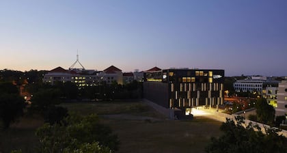 Little National Hotel Canberra