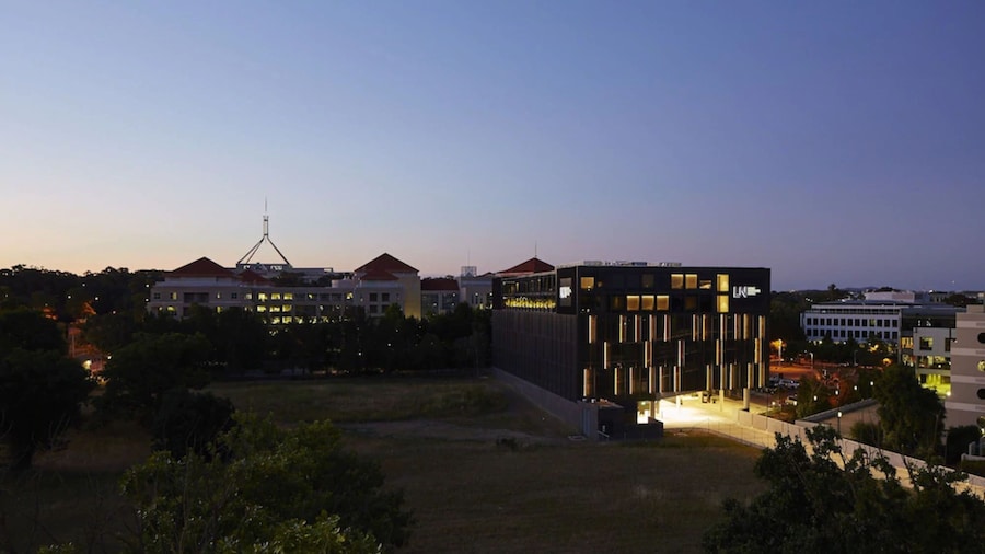 Little National Hotel Canberra