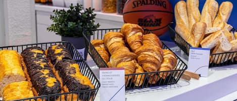 Daily buffet breakfast (EUR 8.50 per person)