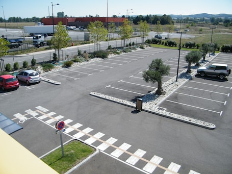 Parking gratuit. Ibis Budget Castelnaudary