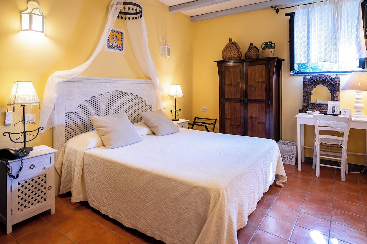 Standard Double Room | In-room safe, individually furnished, free WiFi, bed sheets