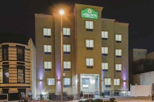 La Quinta Inn & Suites by Wyndham Brooklyn East