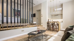 Phòng Suite | Bếp riêng | Dụng cụ pha cà phê/trà, ấm điện