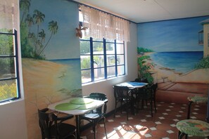 บริเวณนั่งเล่น