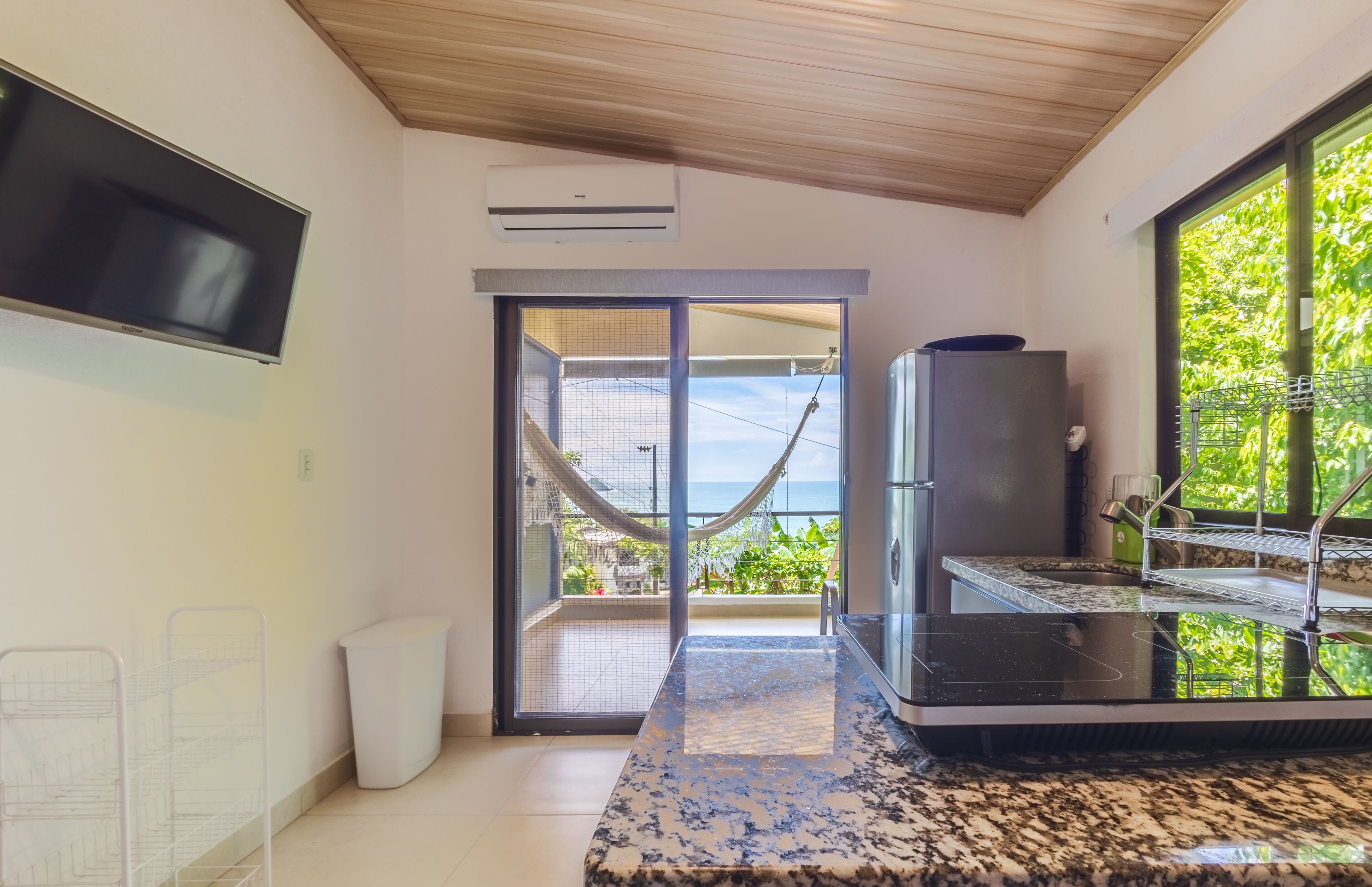 premium room, ocean view | private kitchen | full-sized fridge, microwave, oven, coffee/tea maker
