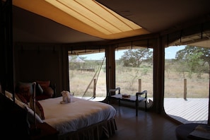 Deluxe Tent | Premium bedding, in-room safe, free cribs/infant beds - Basecamp Masai Mara (Maasai Mara)