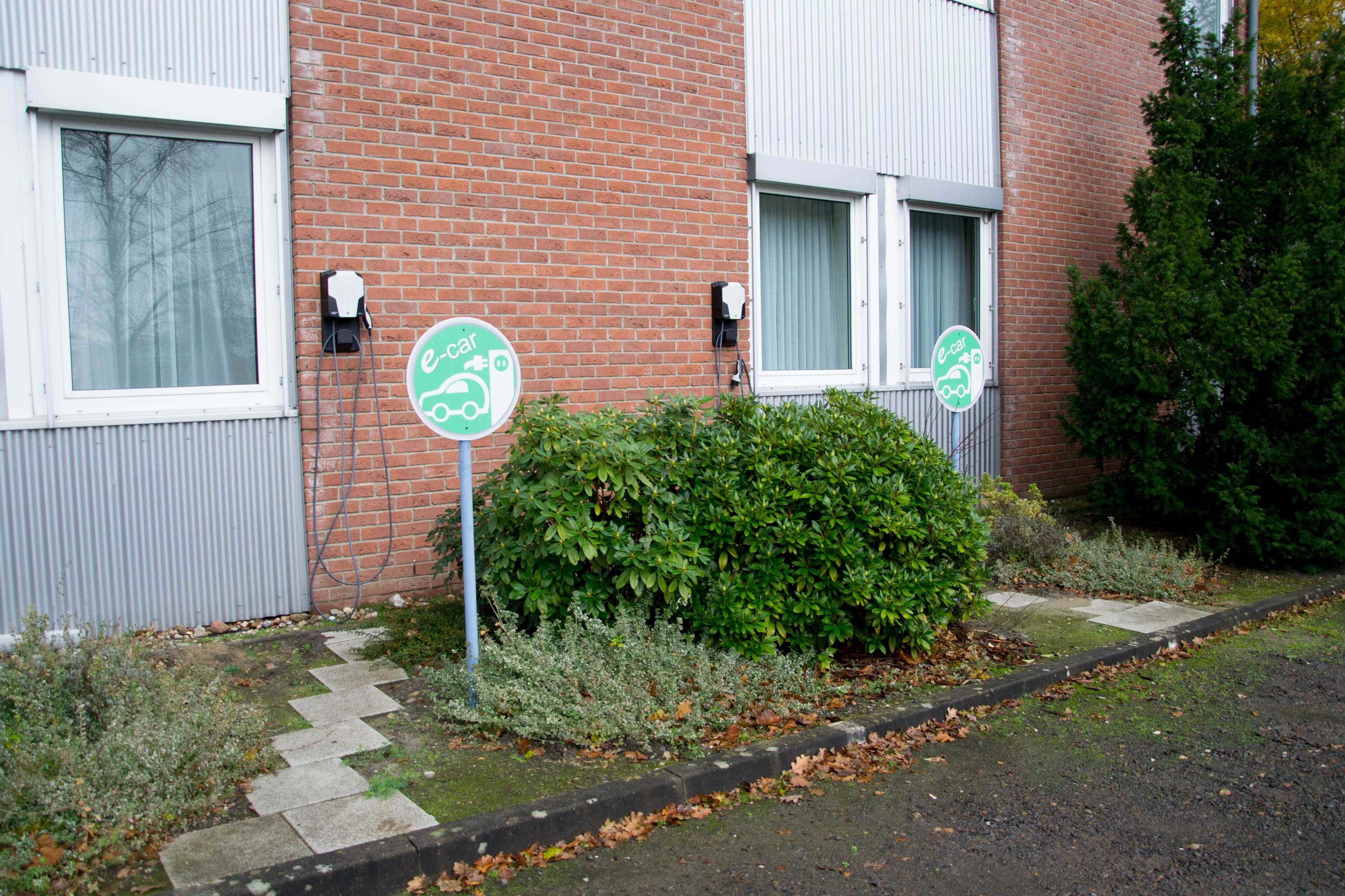 self-parking (surcharge) 7.00 per day