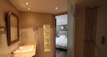 Hotel Van Gogh