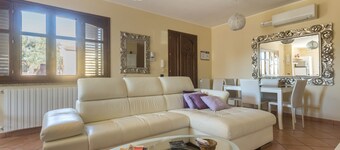 ANAELEHOUSEAPARTMENTS L.T.B.