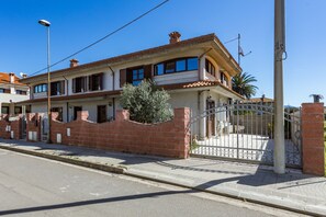 Front of property - ANAELEHOUSEAPARTMENTS L.T.B. (Arborea)