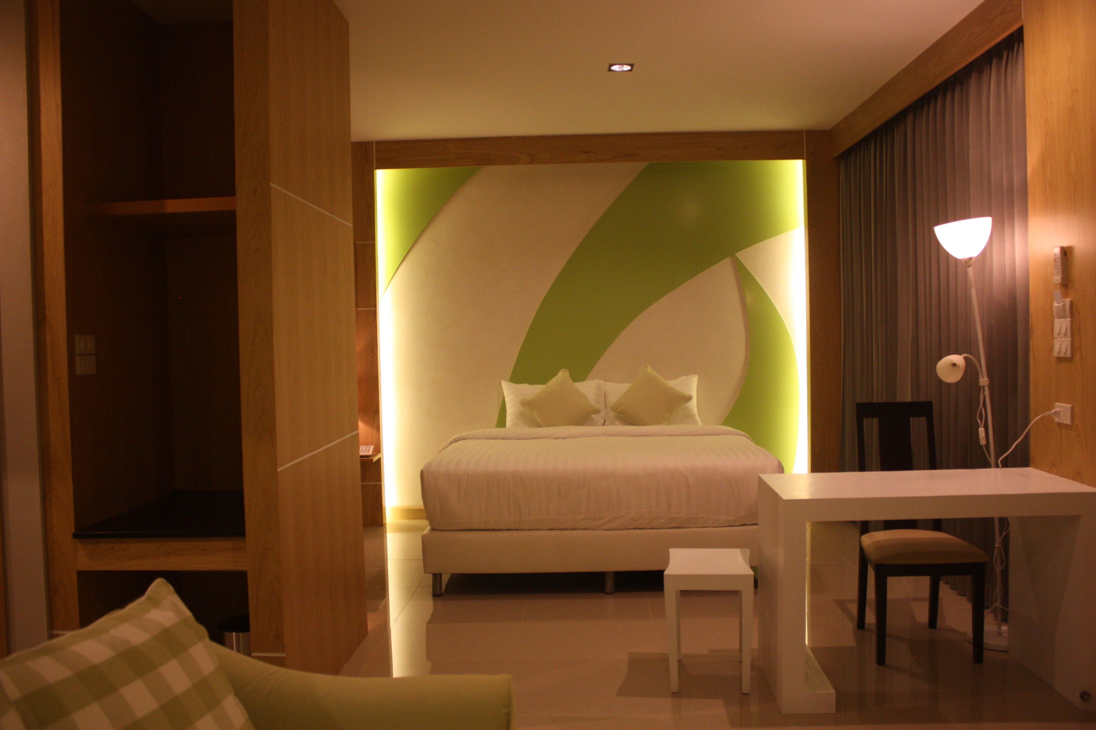 deluxe room | blackout curtains, free wifi, bed sheets