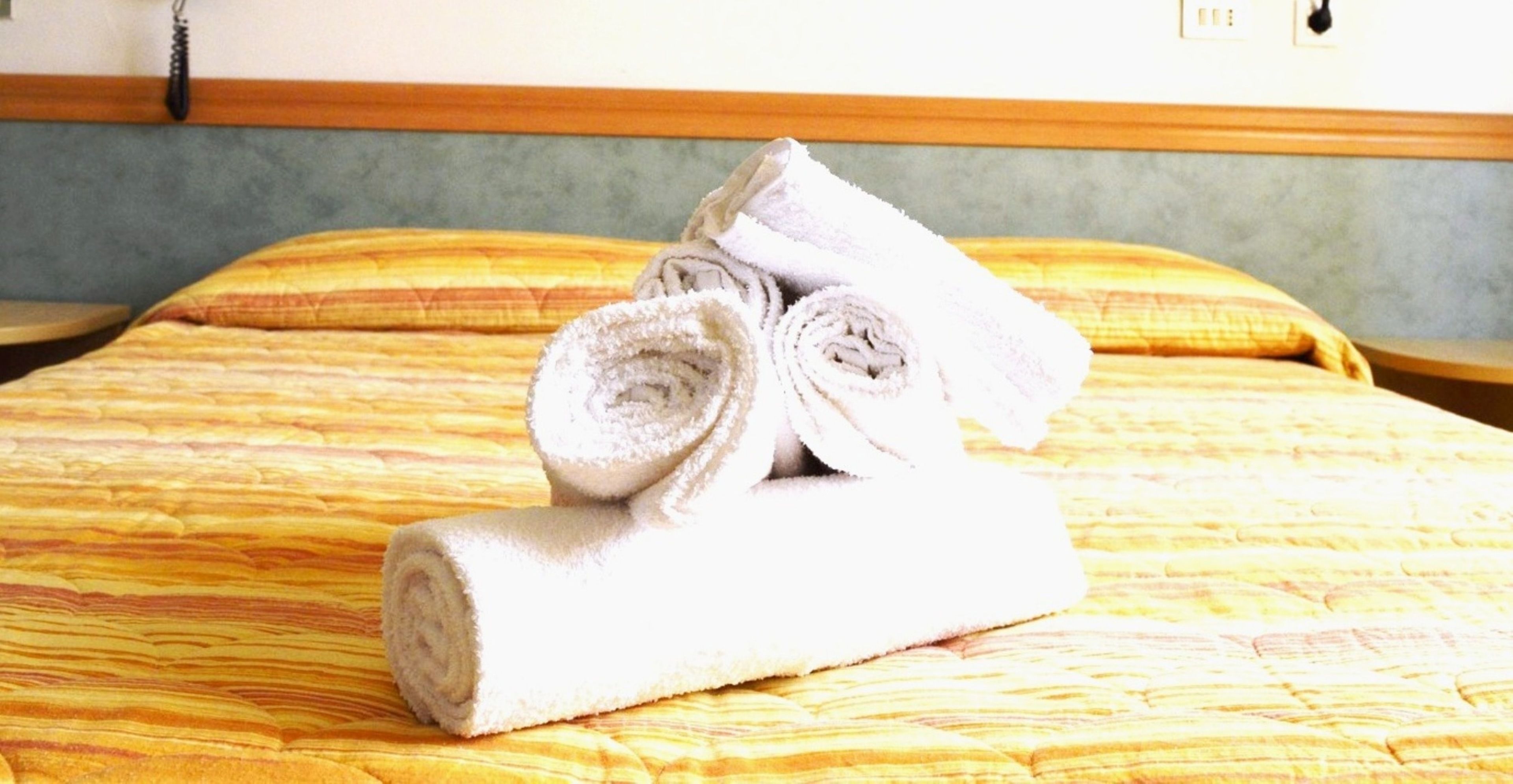 standard double room | 1 bedroom, minibar, in-room safe, desk