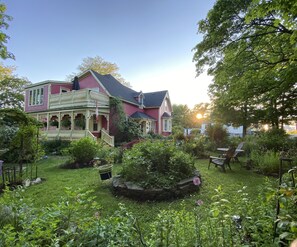 Façana frontal de l'allotjament
